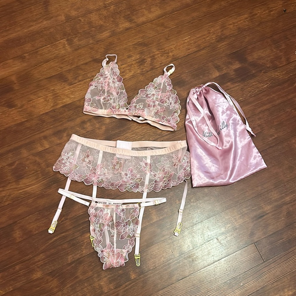 NEW With love lilly lingerie set Sz L
